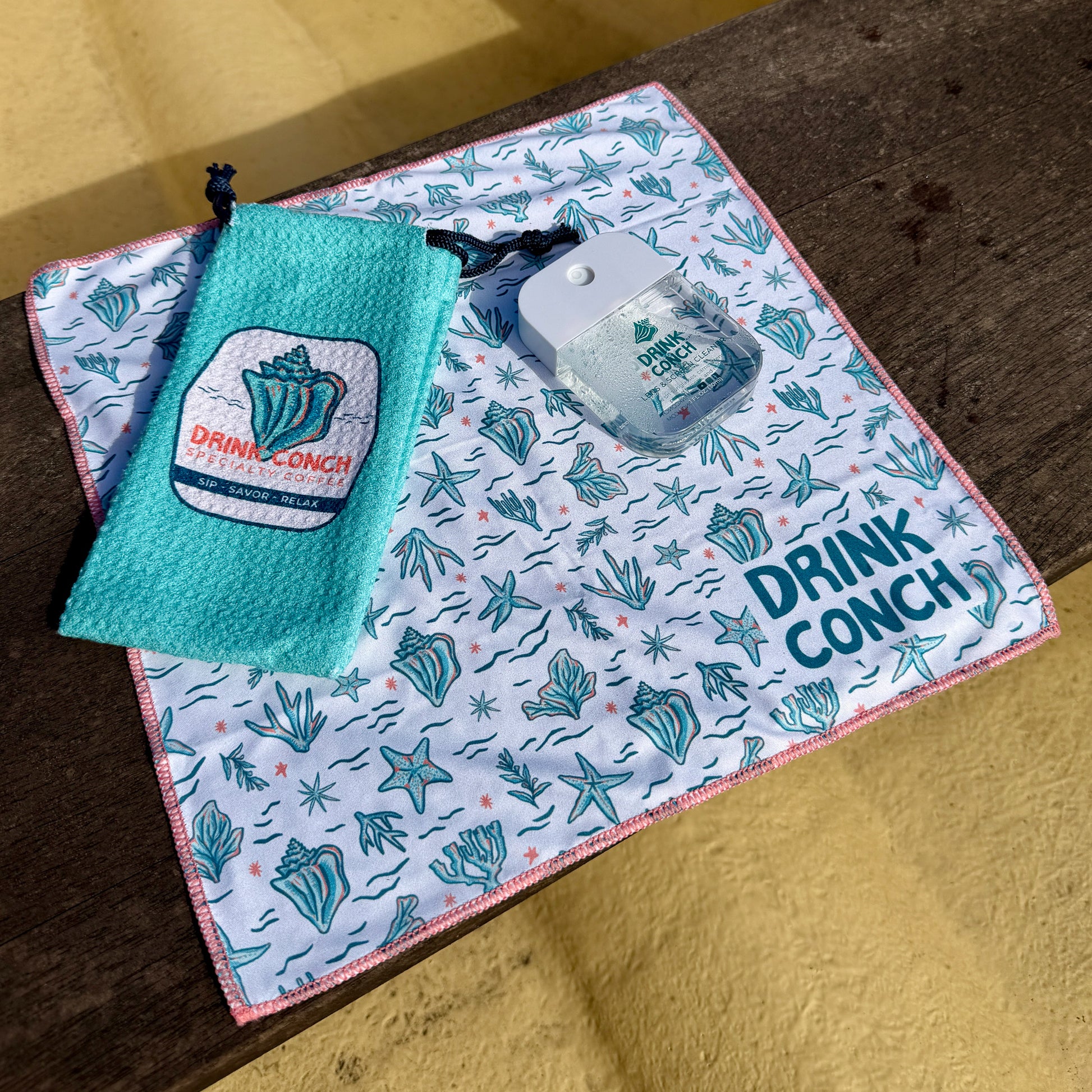 Sunglass and screen cleaning kit 